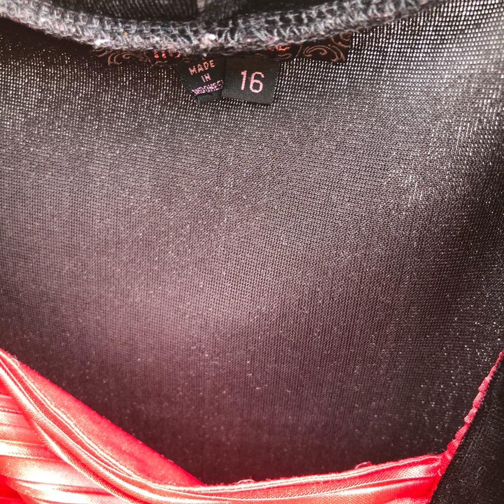 Dress - Picture 4 of 4